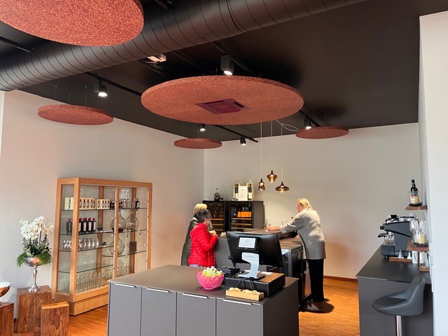 ROASNBLIATN_Schallschutzelemente_Imkerei am Turm Meike Höfliger Naturprodukte GmbH_Rolf Stelzle (2)